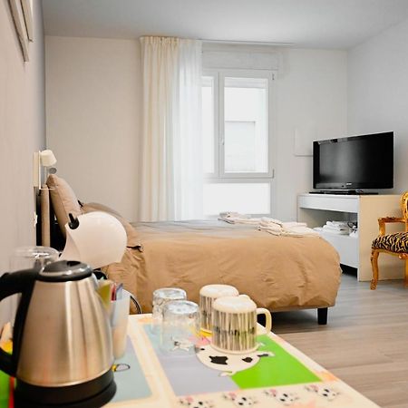 Cozy Studio Downtown Apartment บัสซาโน เดล กรัปปา ภายนอก รูปภาพ