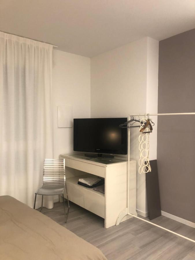 Cozy Studio Downtown Apartment บัสซาโน เดล กรัปปา ภายนอก รูปภาพ