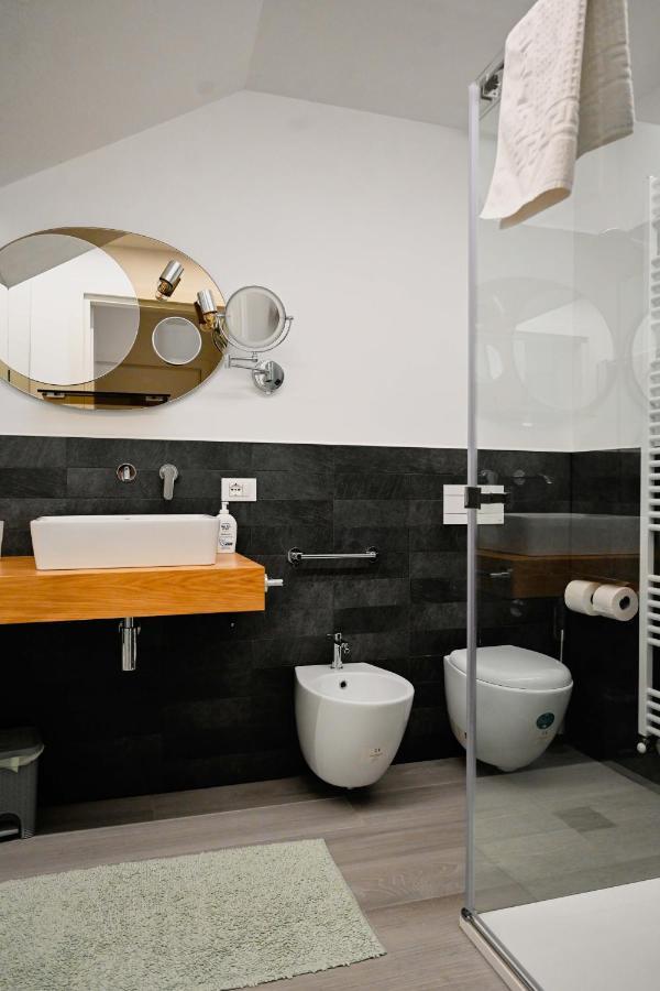 Cozy Studio Downtown Apartment บัสซาโน เดล กรัปปา ภายนอก รูปภาพ