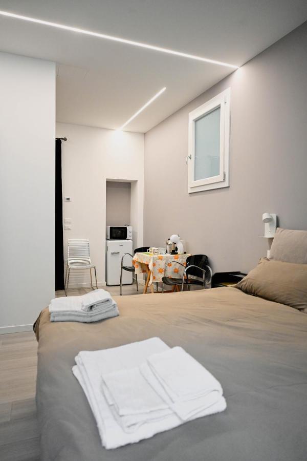 Cozy Studio Downtown Apartment บัสซาโน เดล กรัปปา ภายนอก รูปภาพ